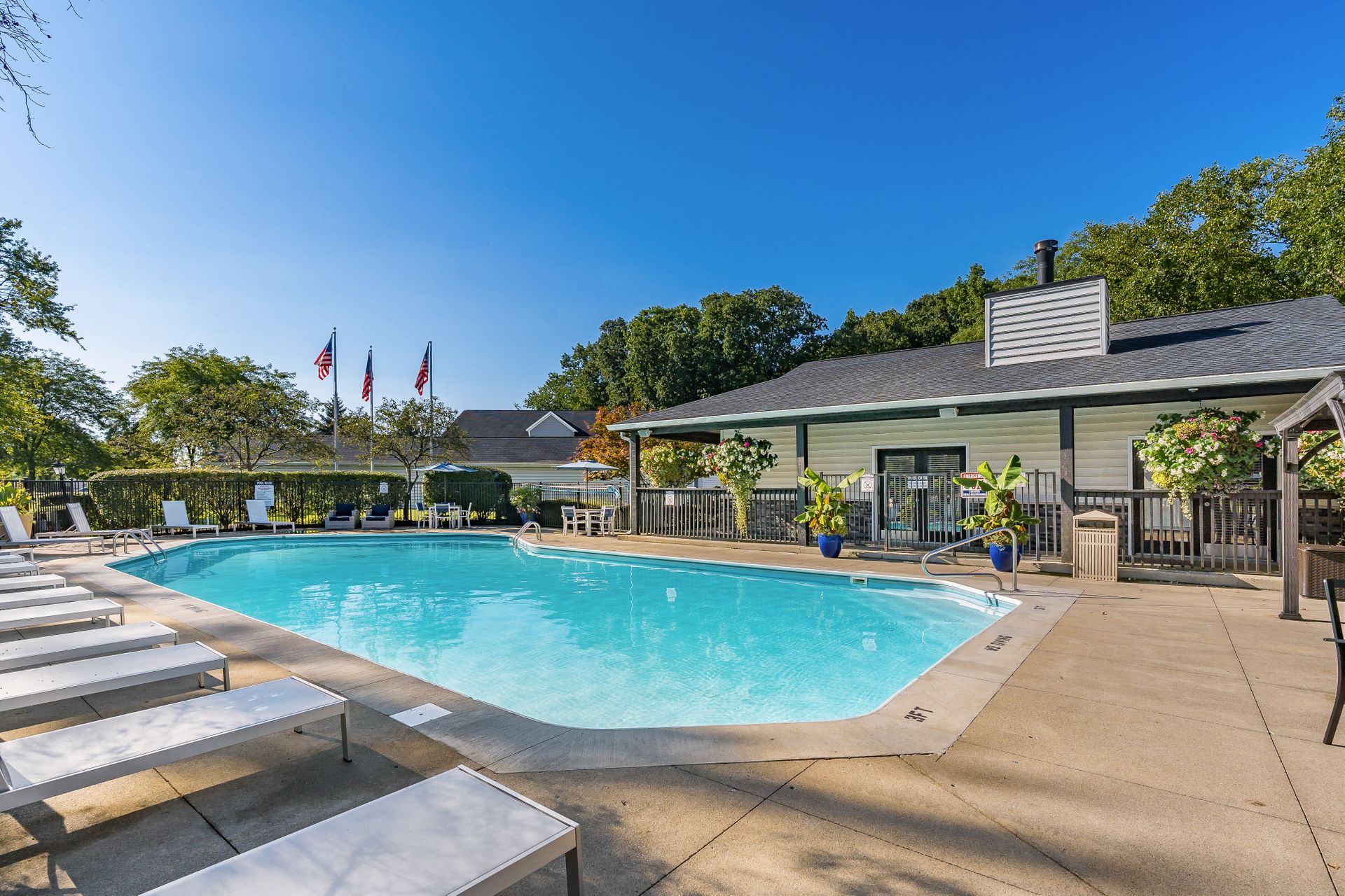 Lake Club Image 34